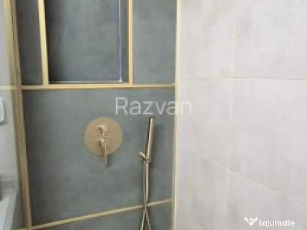 Dristor etaj 10 decomandat 