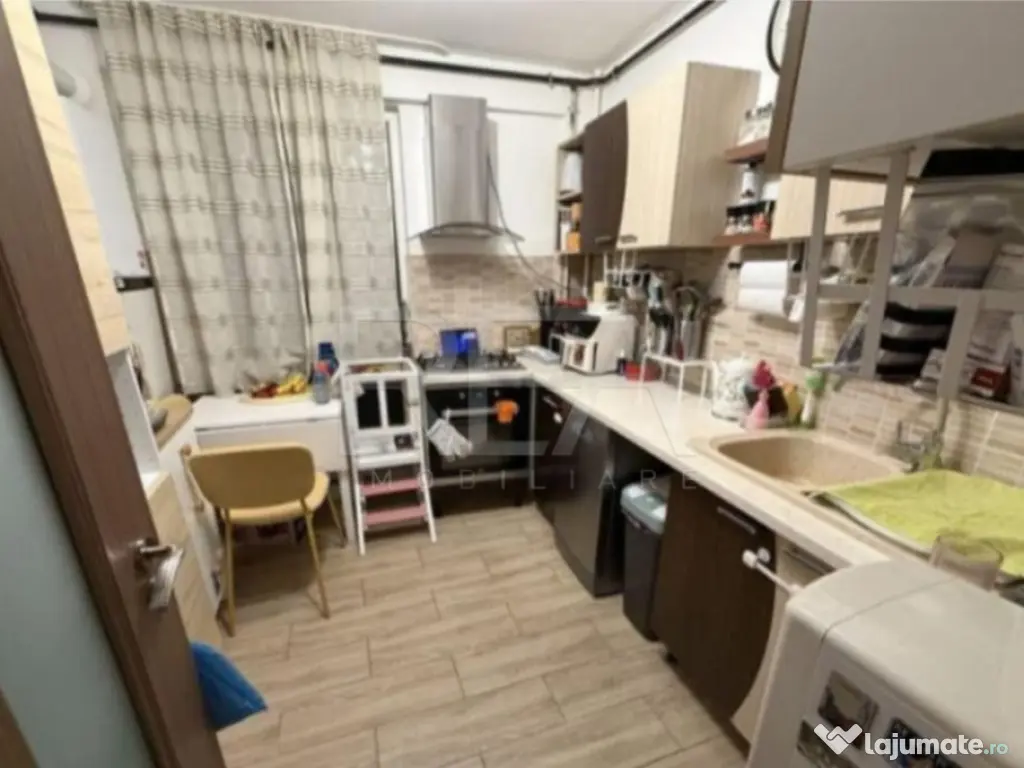 2 camere Vitan, centrală, parcare, et. 3, an 1978, 57 mp 