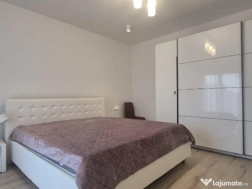 Hollosi Simon, parte duplex 