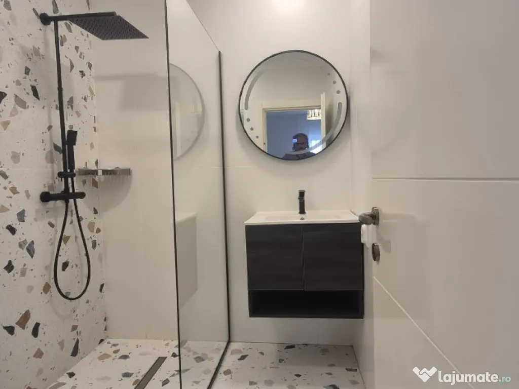 Hollosi Simon, parte duplex 