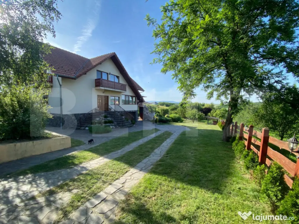 Vilă deosebită cu 30 ari teren și facilități complete ? 