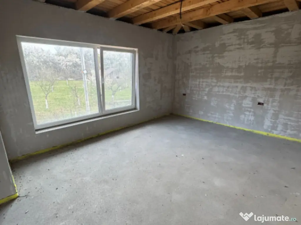 Casă semifinisată Tăuții Măgherăuș, 136 mp, teren 19 