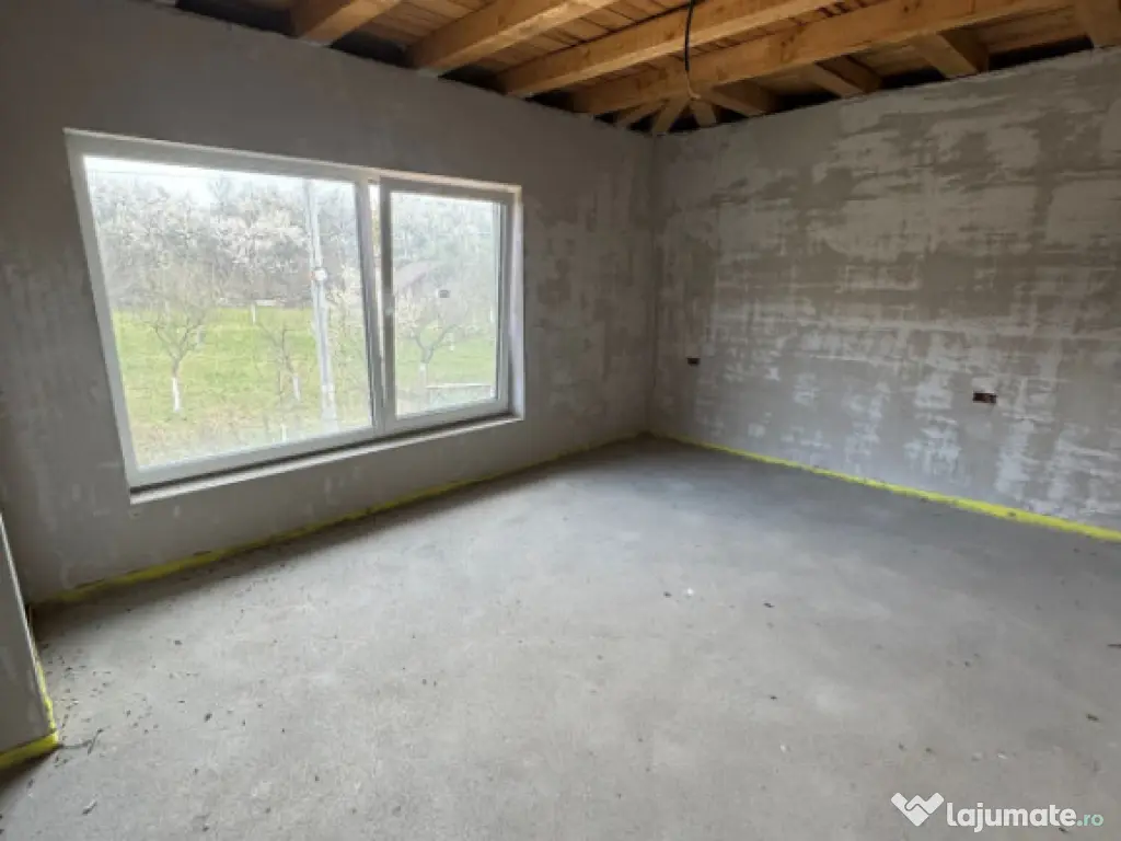 Casă semifinisată Tăuții Măgherăuș, 136 mp, teren 19 