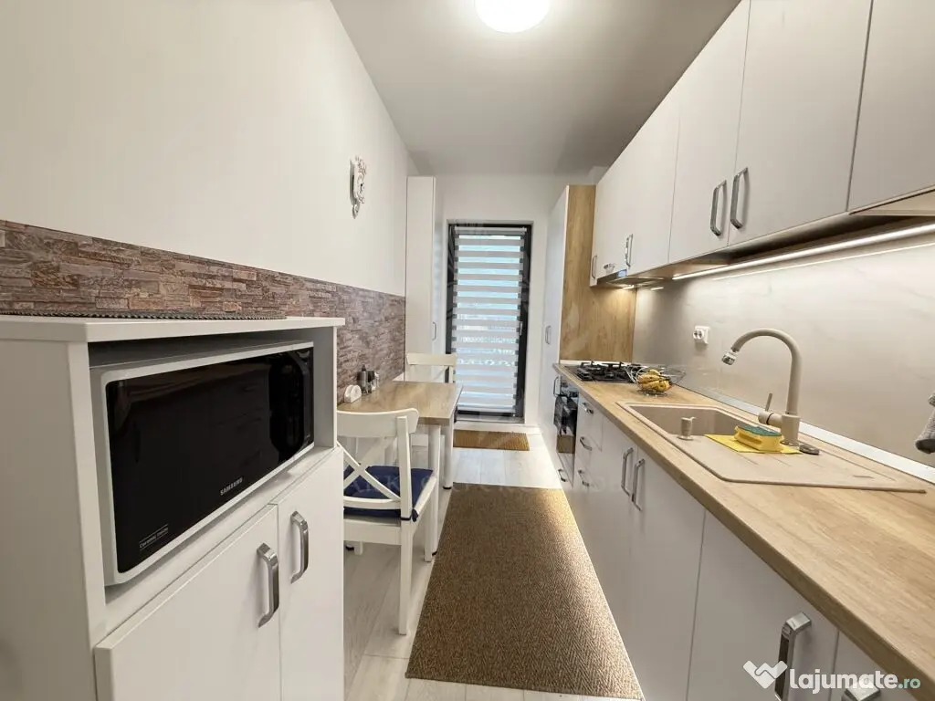 Apartament 3 camere, 2 bai, bloc nou, parcare, Rezidențial 