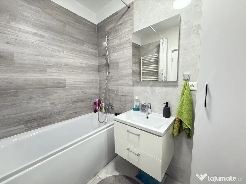 Apartament 3 camere, 2 bai, bloc nou, parcare, Rezidențial 