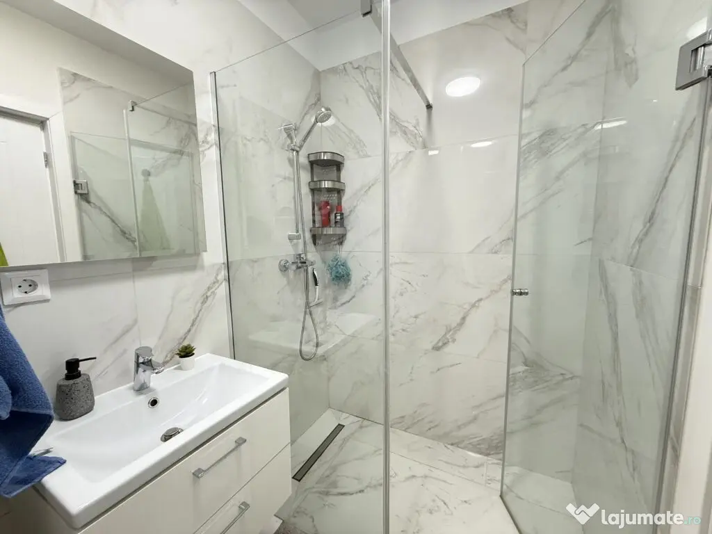 Apartament 3 camere, 2 bai, bloc nou, parcare, Rezidențial 