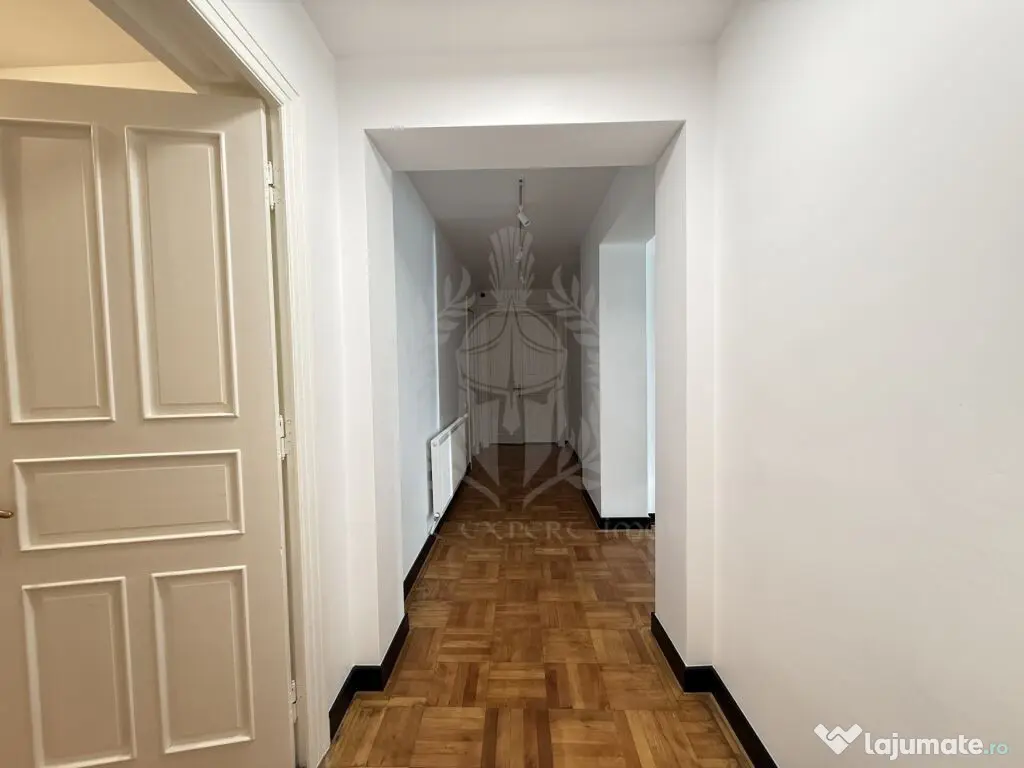 Spațiu comercial Birouri/ Notariat, Zona Centrala, Gh. 