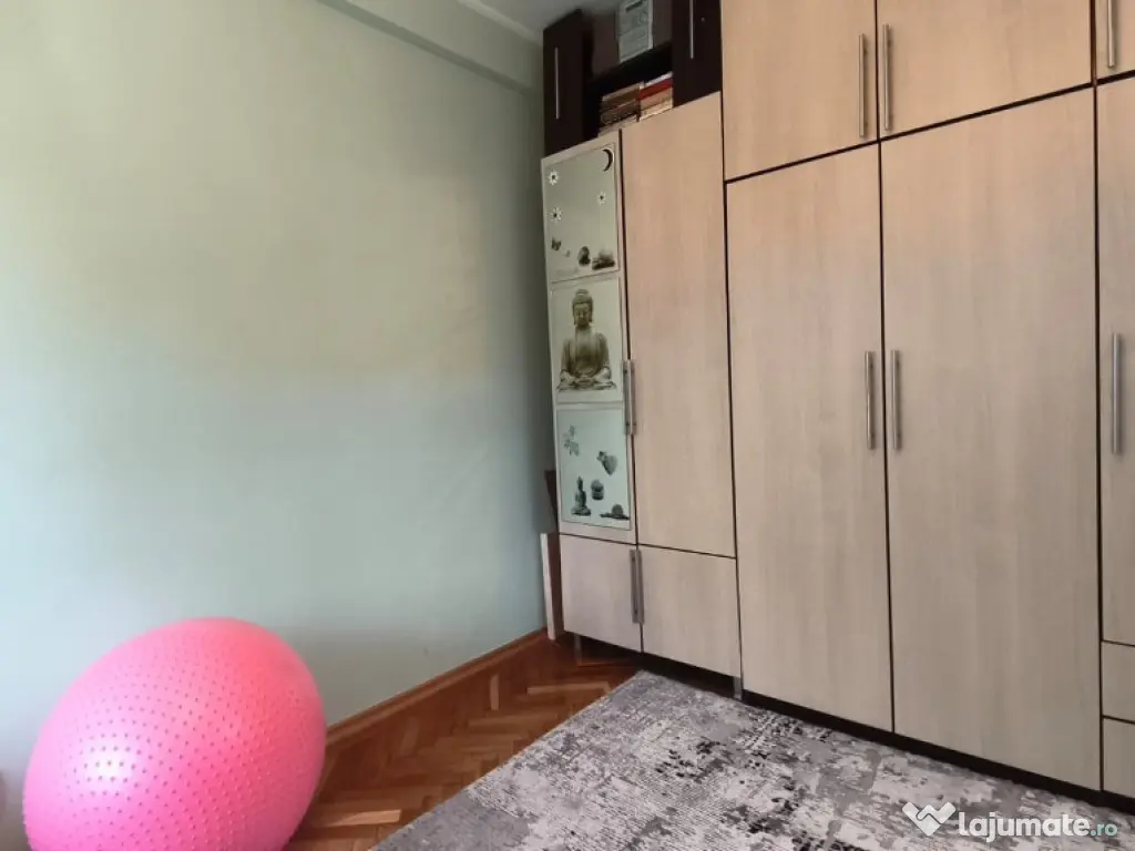 Apartament 3 camere in Deva, zona Piata- Kogalniceanu 