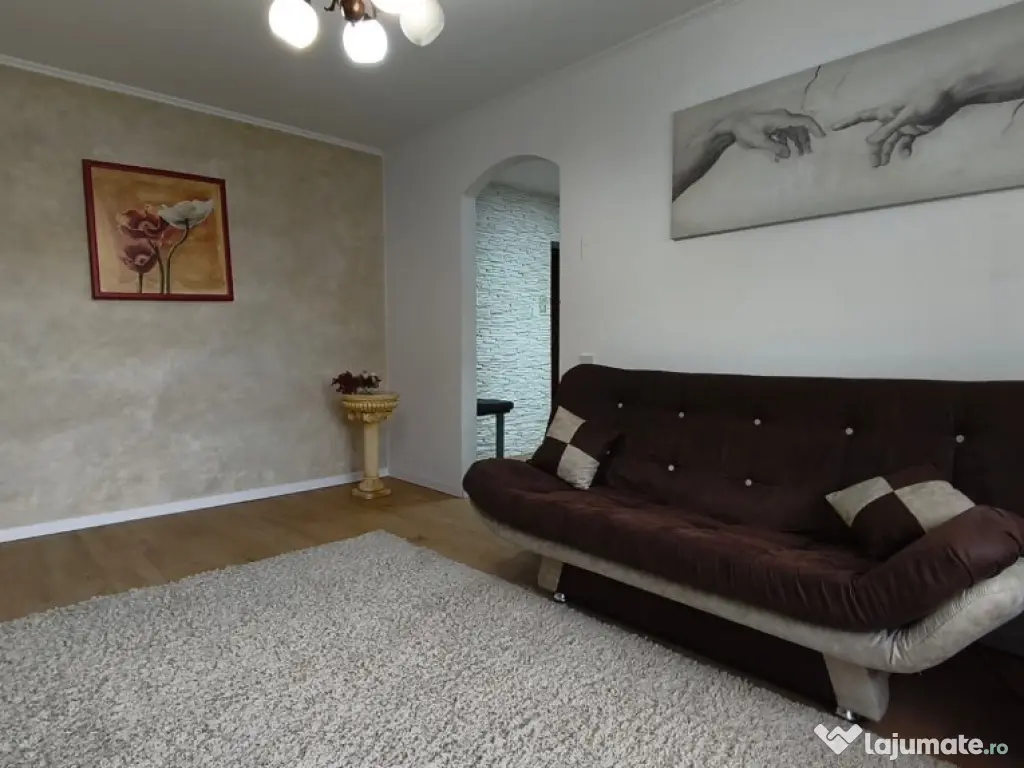 Apartament 3 camere in Deva, zona Piata- Kogalniceanu 