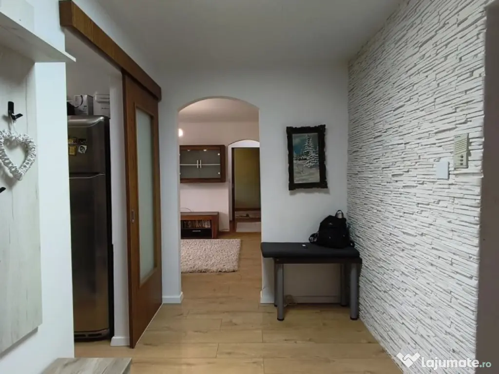 Apartament 3 camere in Deva, zona Piata- Kogalniceanu 