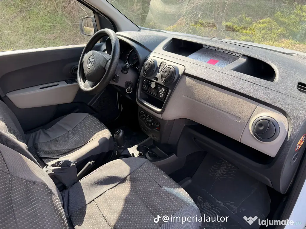 Vand Dacia dokker van 2013