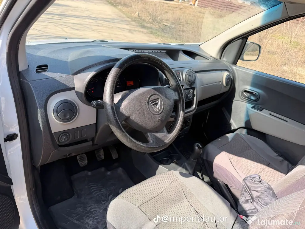 Vand Dacia dokker van 2013