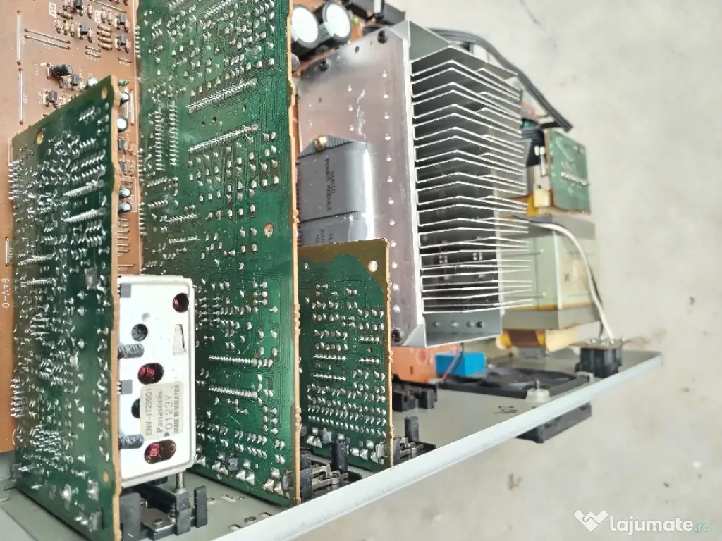 Amplituner Technics SA-AX530 piese 