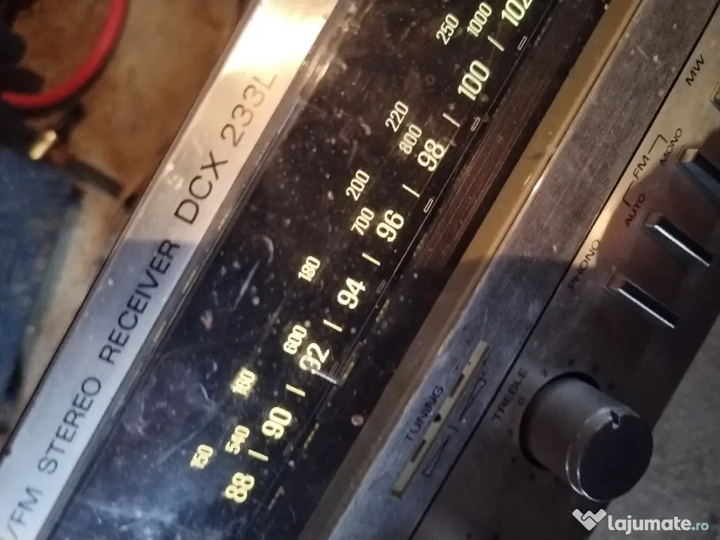 Amplituner Sanyo dcx 233L nefuncțional 