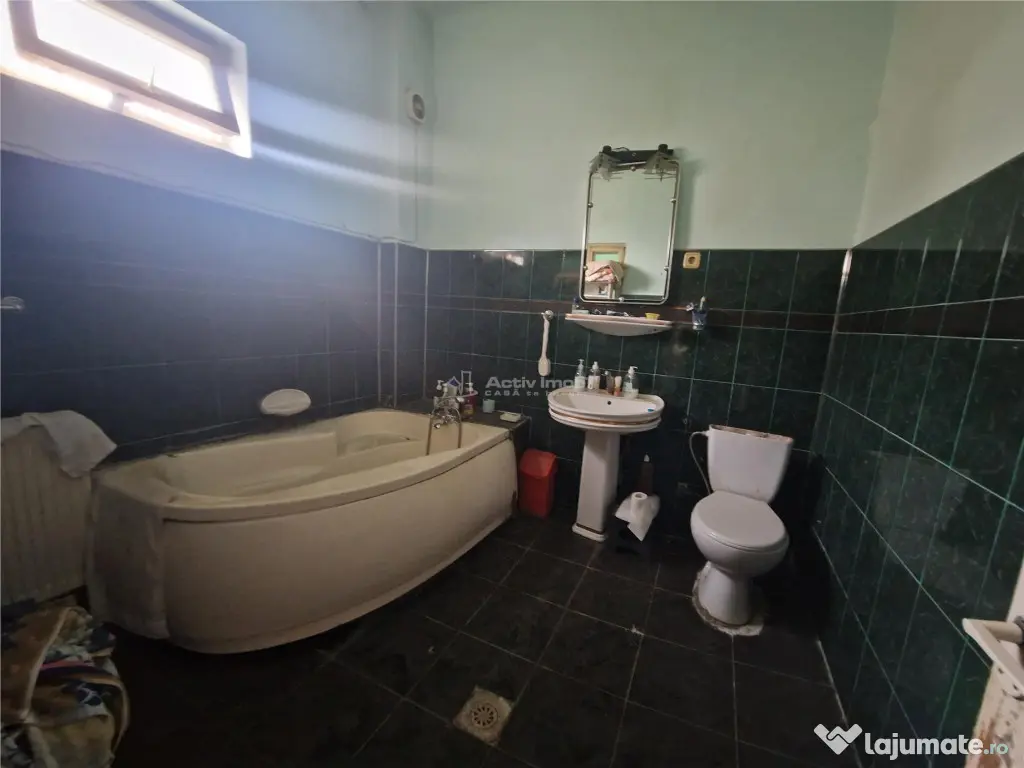 Casa pe sol, teren 372 mp - zona centrala 