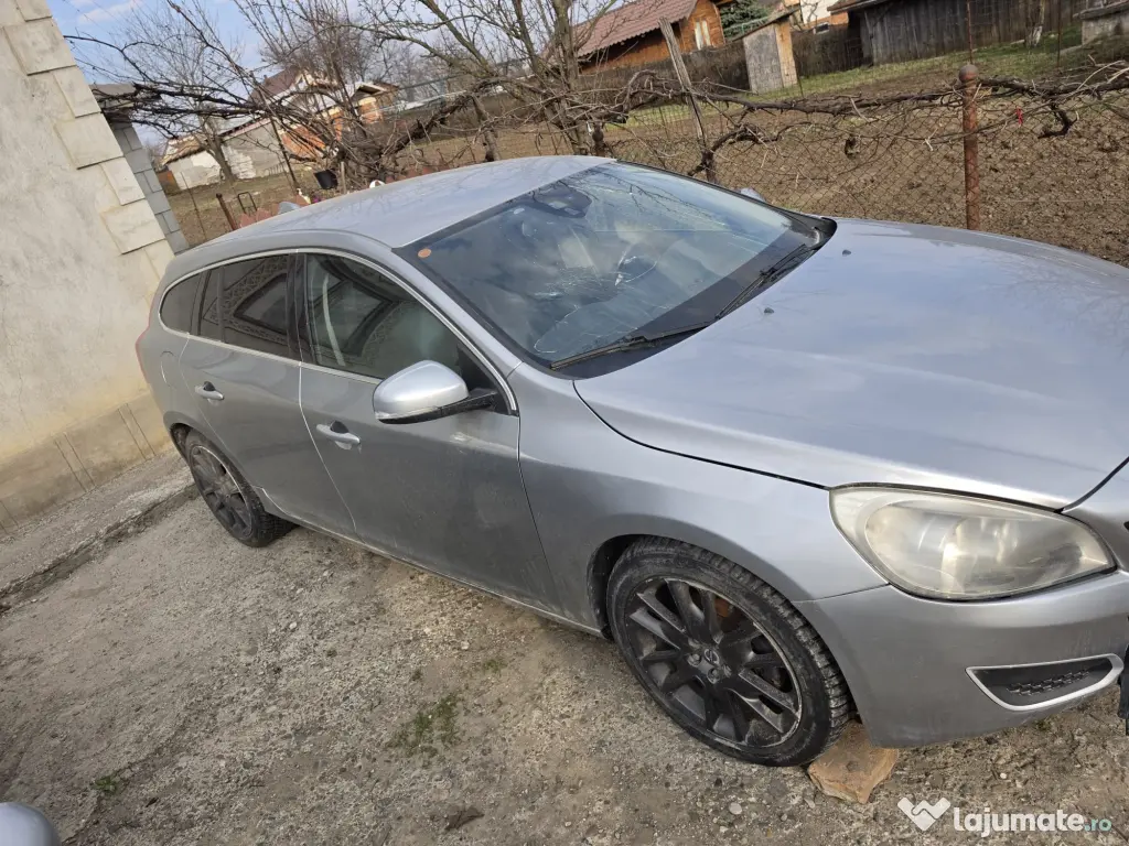 Volvo v60 2011 163 cp