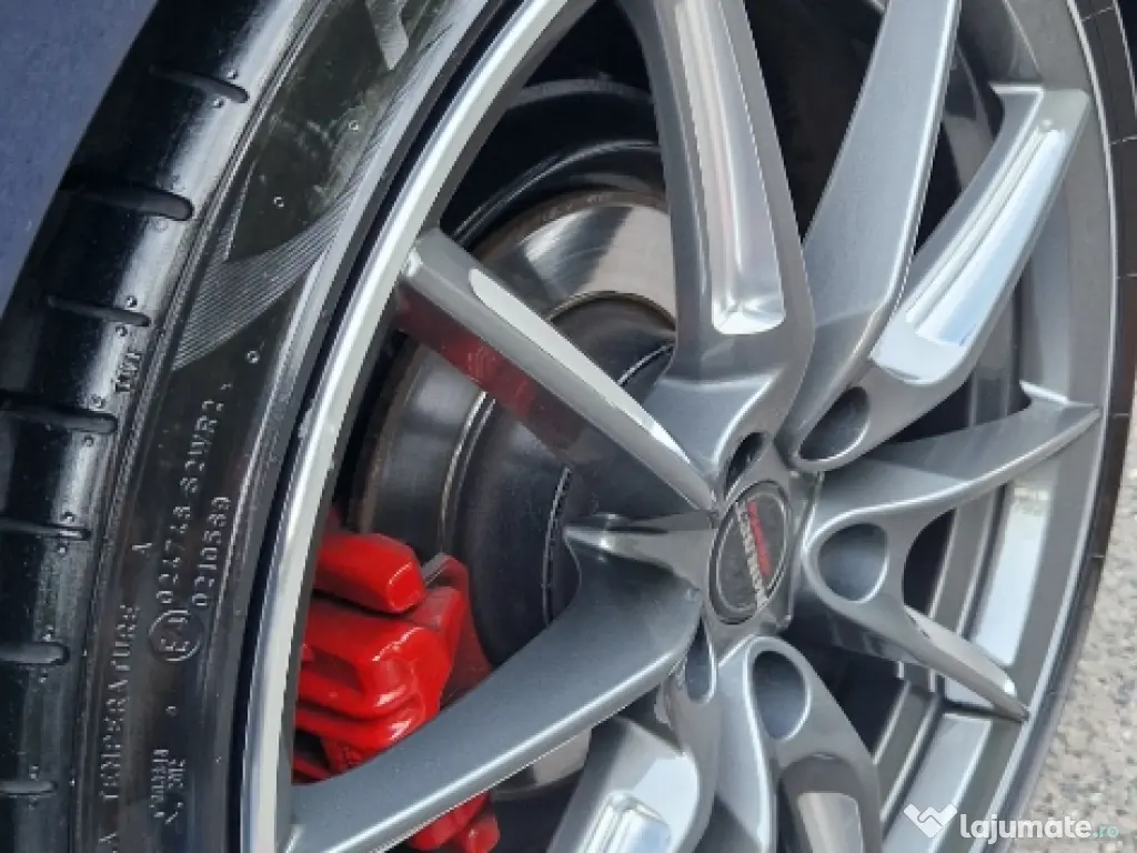 VW Golf 6 2.0 tdi R-Line 