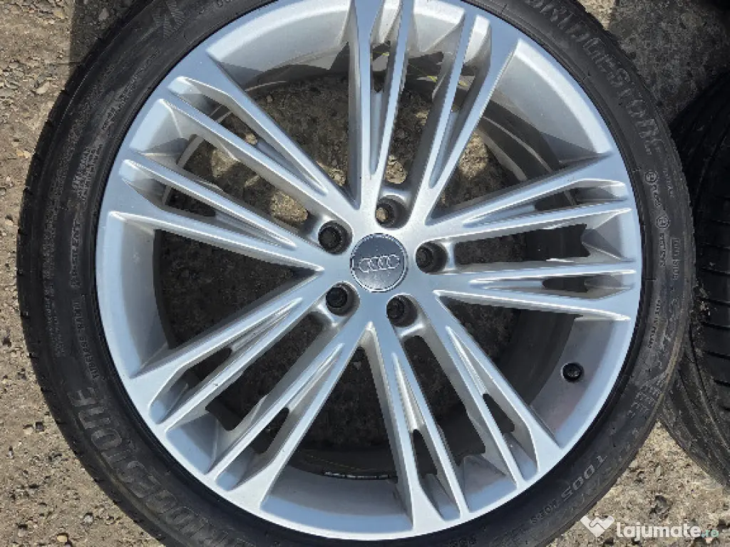 Jante aliaj originale Audi 20" cu anvelope vara Bridgestone 255/45 R20 