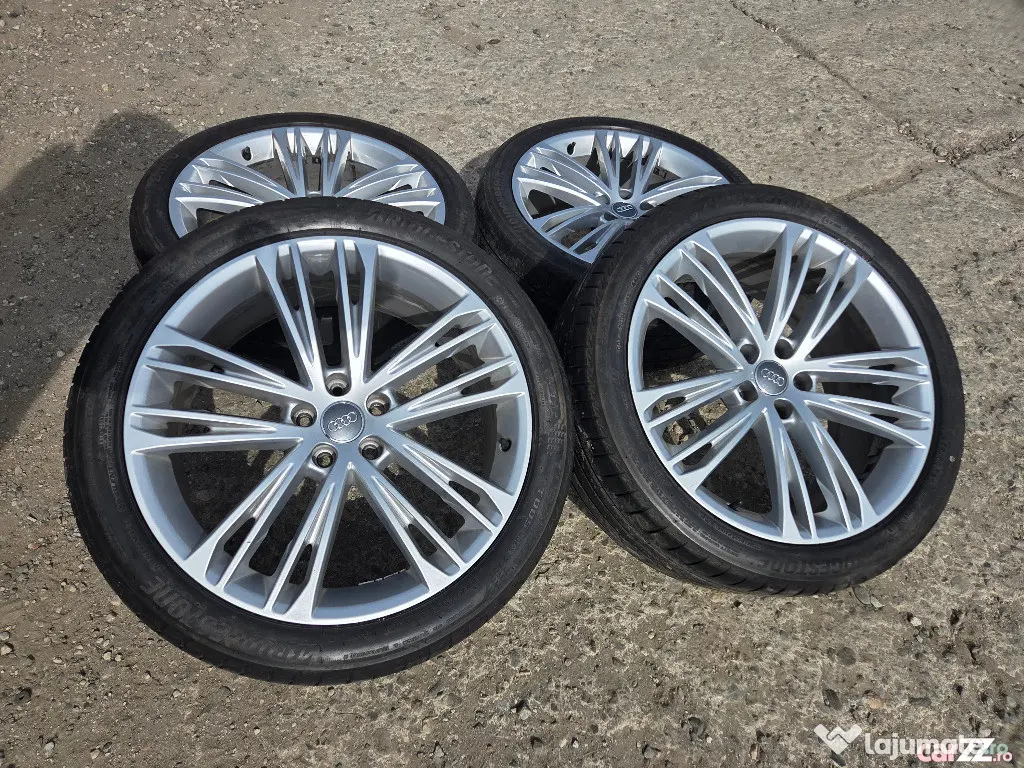 Jante aliaj originale Audi 20" cu anvelope vara Bridgestone 255/45 R20 
