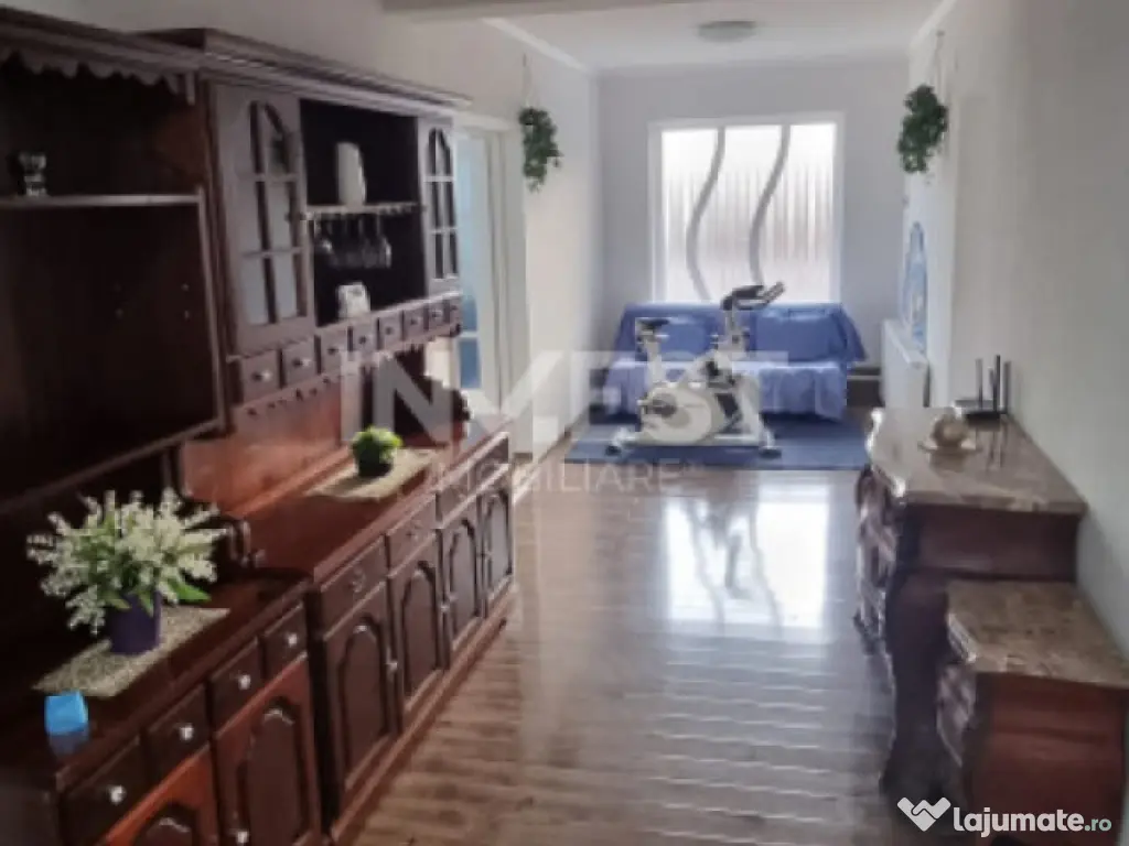 INCHIRIERE-4 Camere-Vila-Aleea Mihail Sadoveanu 