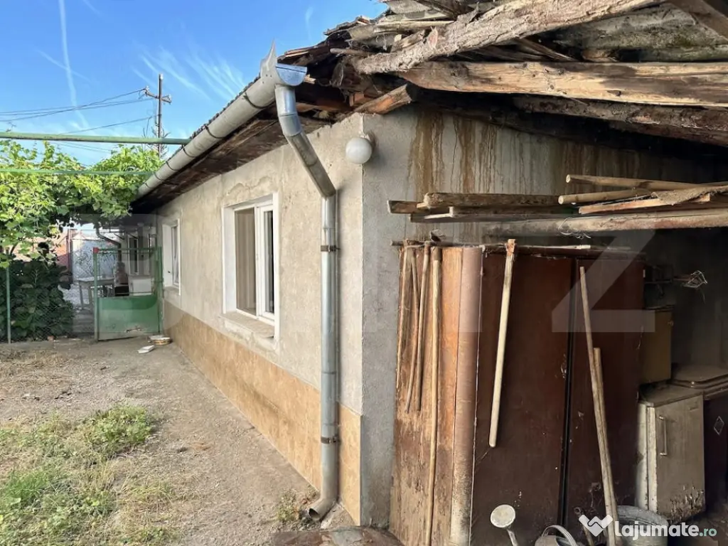 Casă de renovat 2 camere, zonă liniștită – Cugir 