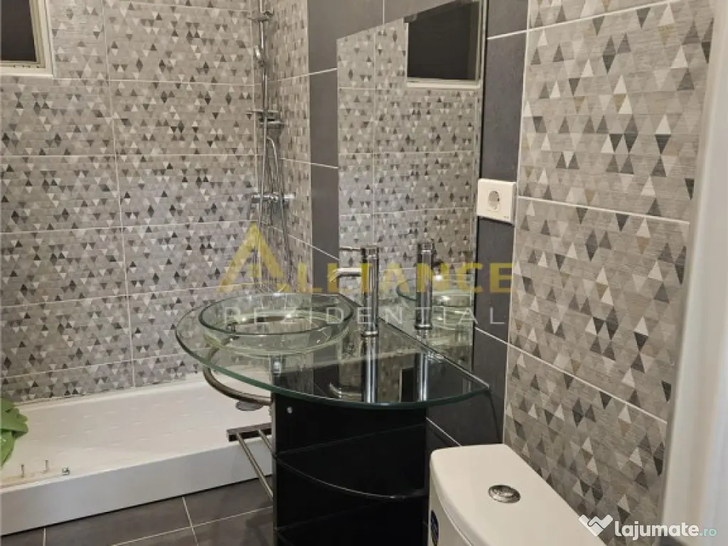 Apartament 3 camere , 2 bai parcare ~ Grand KRISTAL 