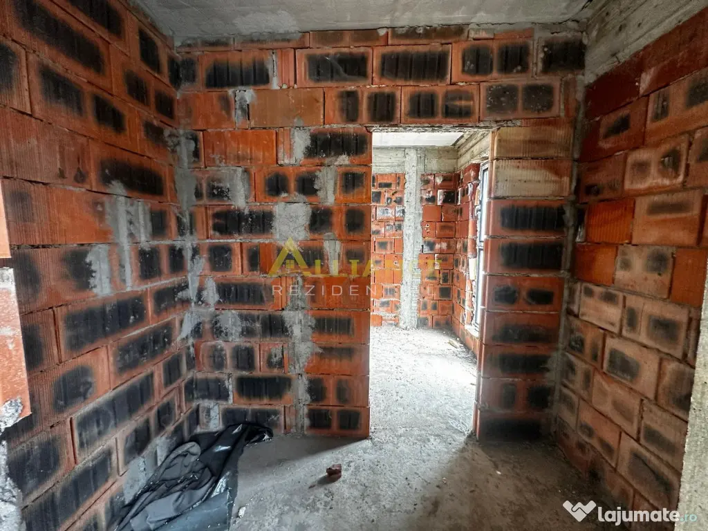 Vila individuala 5 camere ~ 3 bai ~ Teren 300 mp 