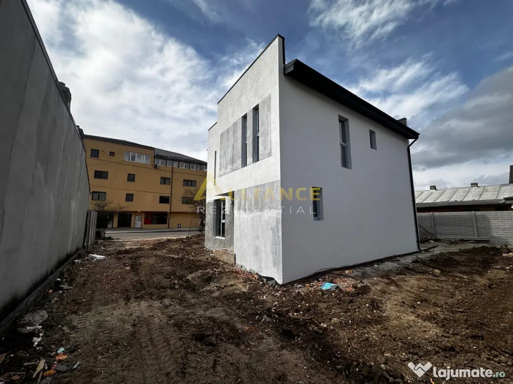 Vila individuala 5 camere ~ 3 bai ~ Teren 300 mp 