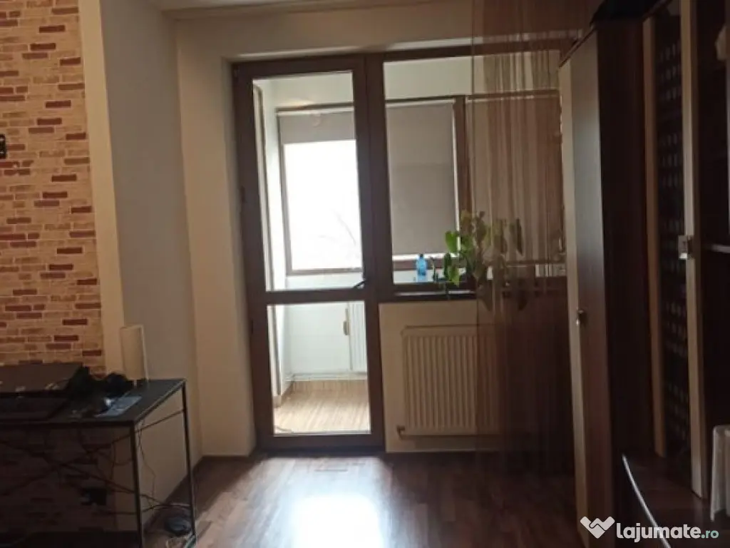 Garsoniera renovata,mobilata,parcare, Astra,71000 Euro 