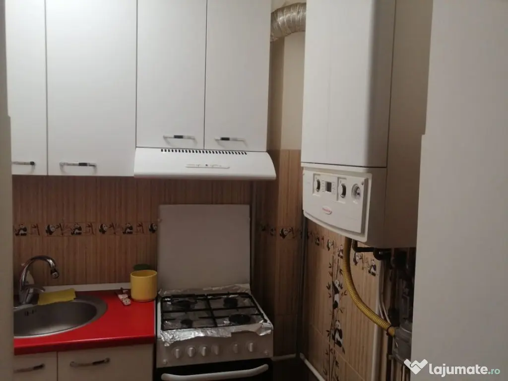 Garsoniera renovata,mobilata,parcare, Astra,71000 Euro 