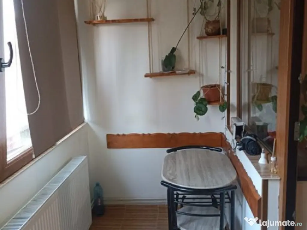 Garsoniera renovata,mobilata,parcare, Astra,71000 Euro 