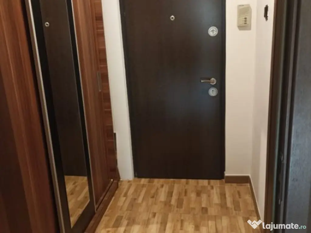 Garsoniera renovata,mobilata,parcare, Astra,71000 Euro 