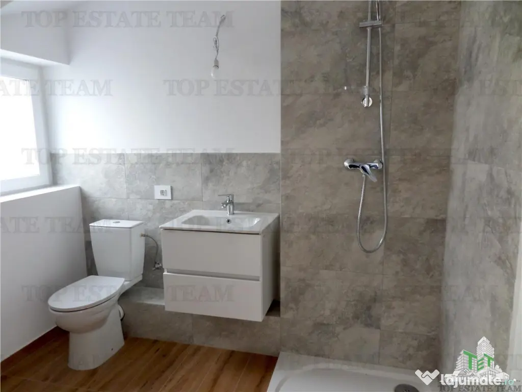 Vila Premium de vânzare în Pipera | curte libera | loc ... 