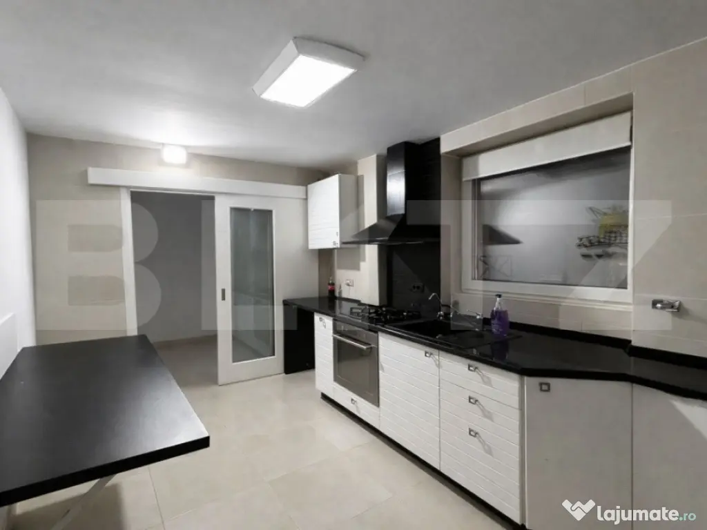Apartament cu 4 camere, 80mp, zona George Enescu 