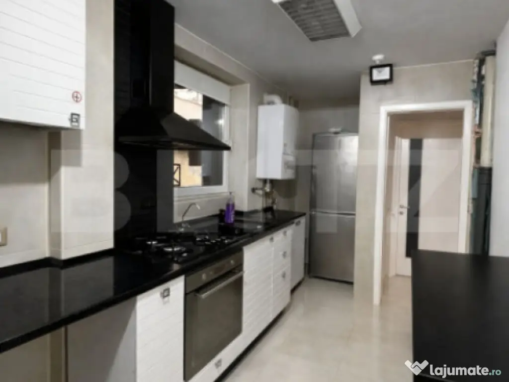 Apartament cu 4 camere, 80mp, zona George Enescu 