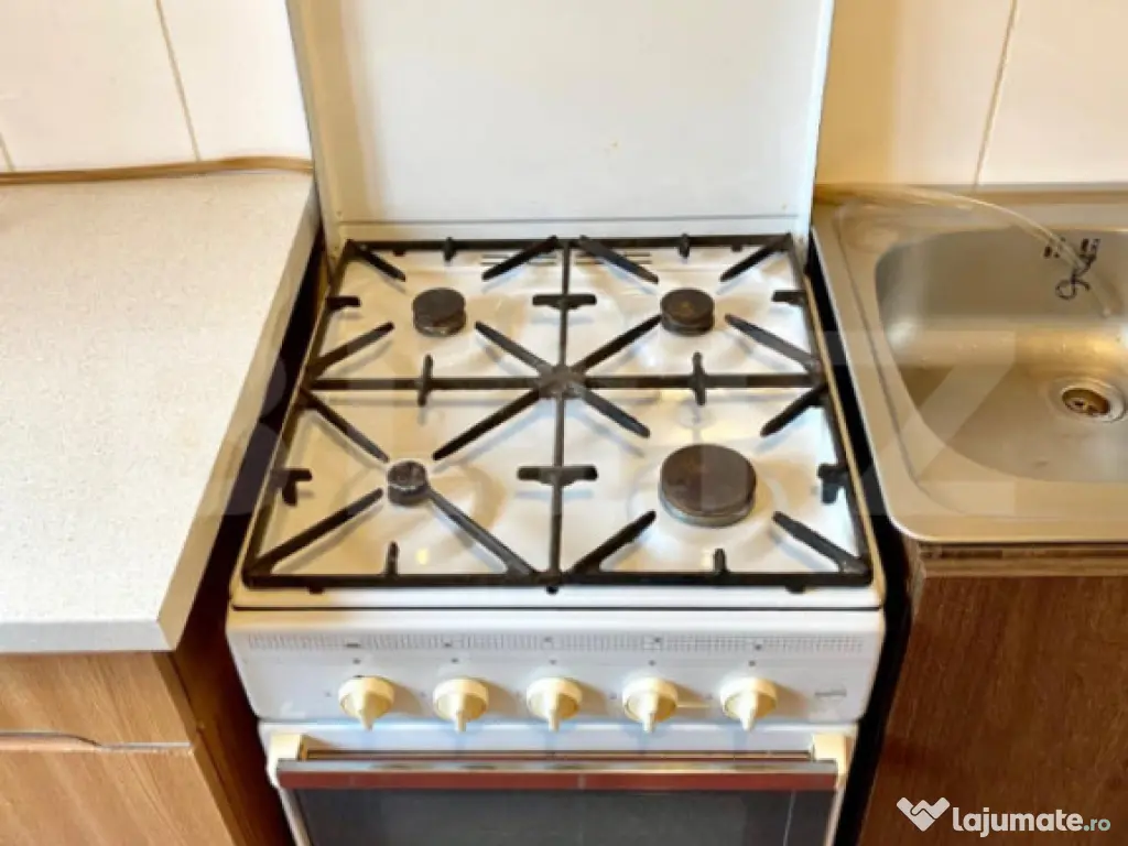 Garsoniera in bloc nou, balcon, decomandata, 40 mp, zona Fag 