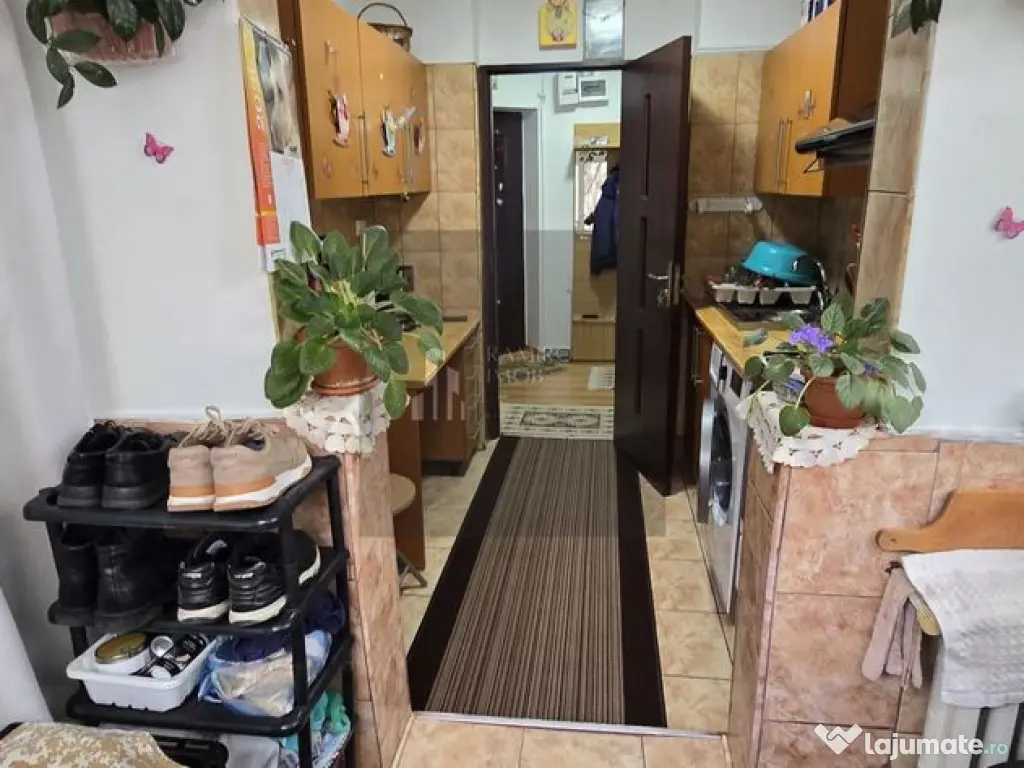 Apartament 2 camere, decomandat - Zona TITAN 