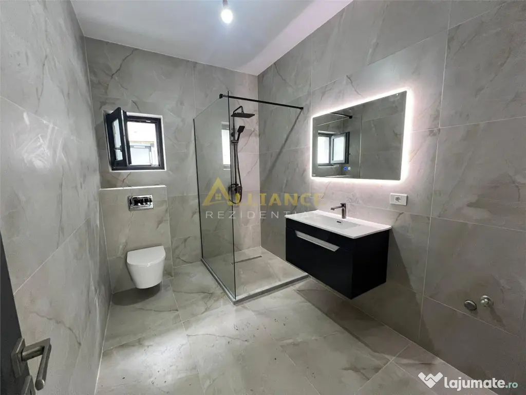 Casa parter -3 camere- Incalzire in pardoseala - Comuna Berc 