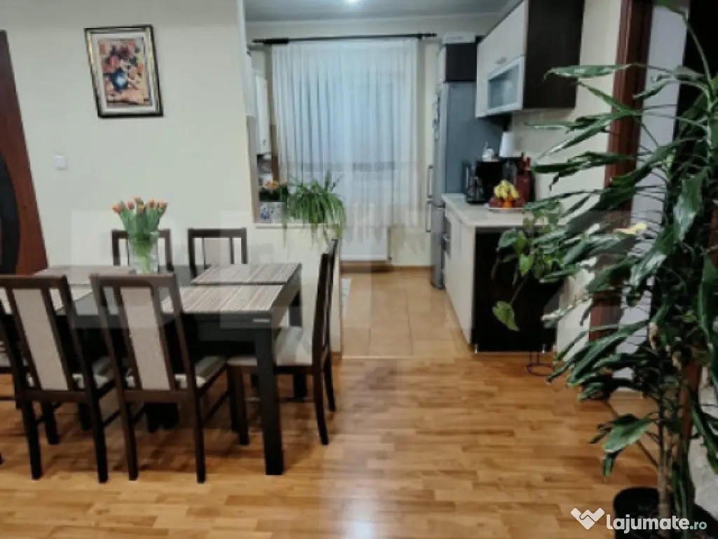 Apartament 4 camere cu teren, curte privata,zona Bradet 