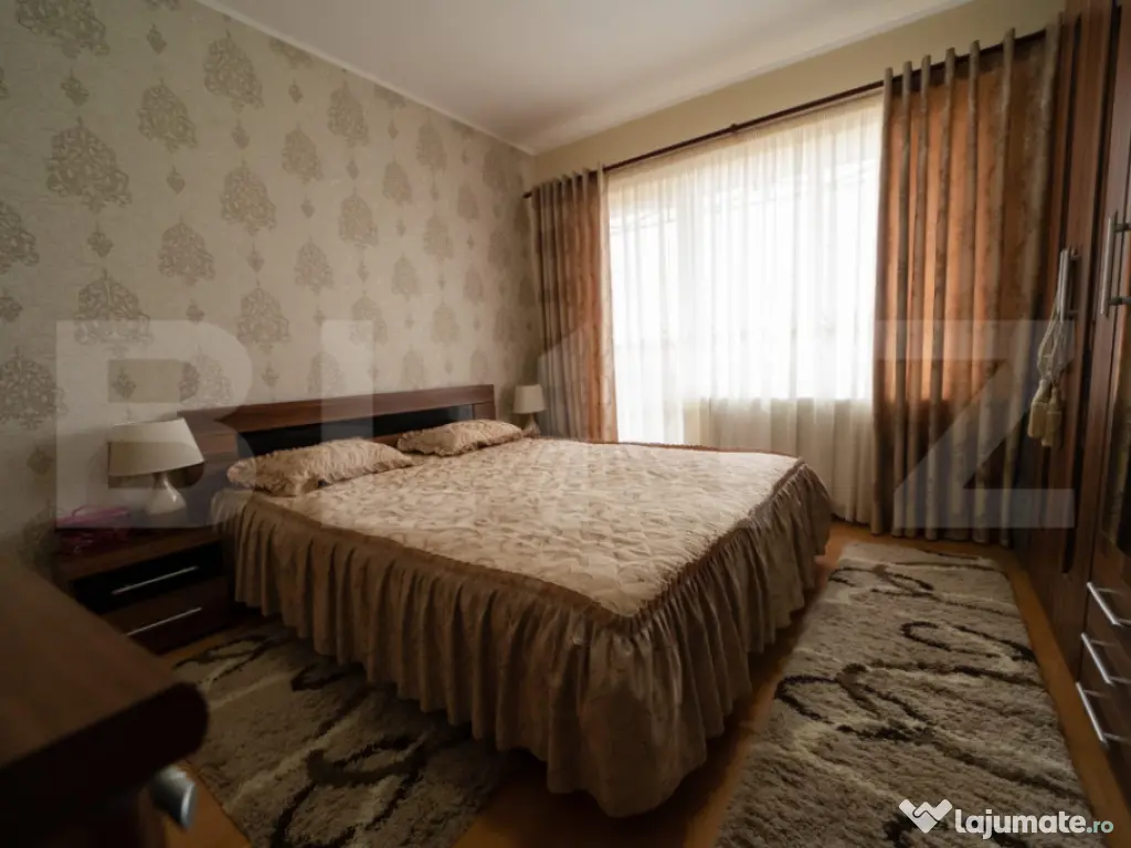Apartament 4 camere cu teren, curte privata,zona Bradet 
