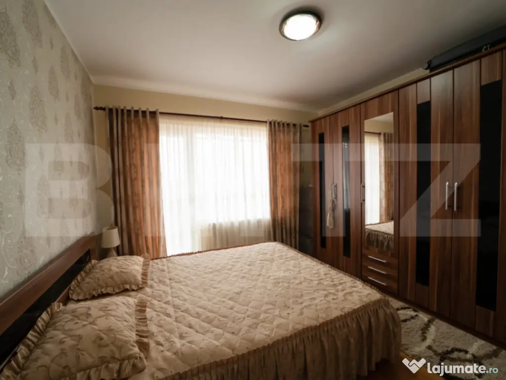 Apartament 4 camere cu teren, curte privata,zona Bradet 