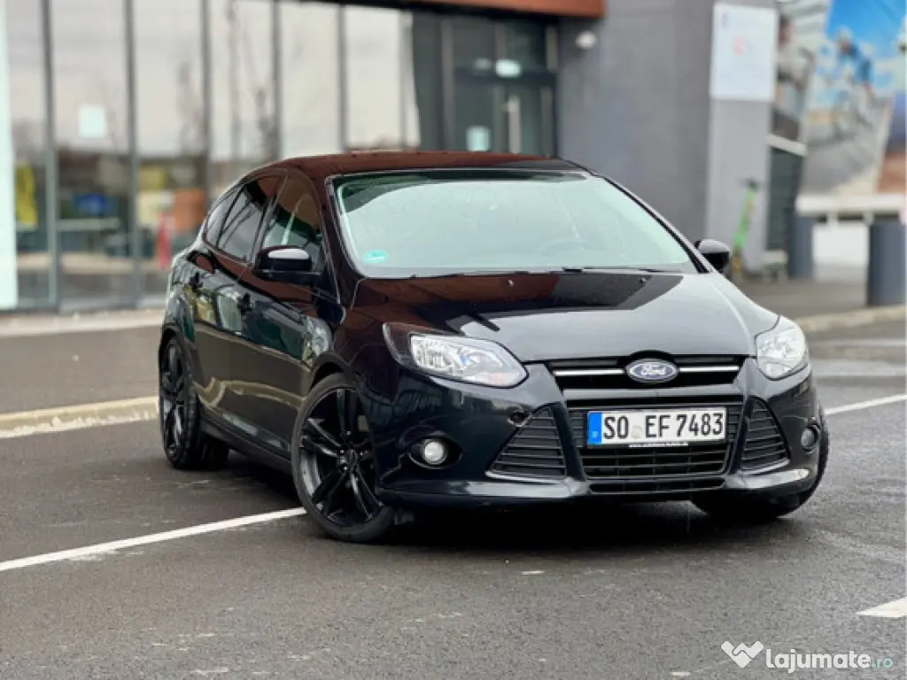 Ford Focus Mk3/HatchBack/AppleCarplay 
