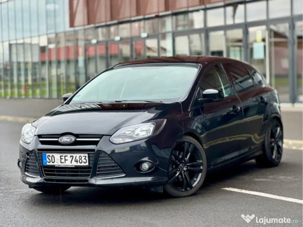 Ford Focus Mk3/HatchBack/AppleCarplay 