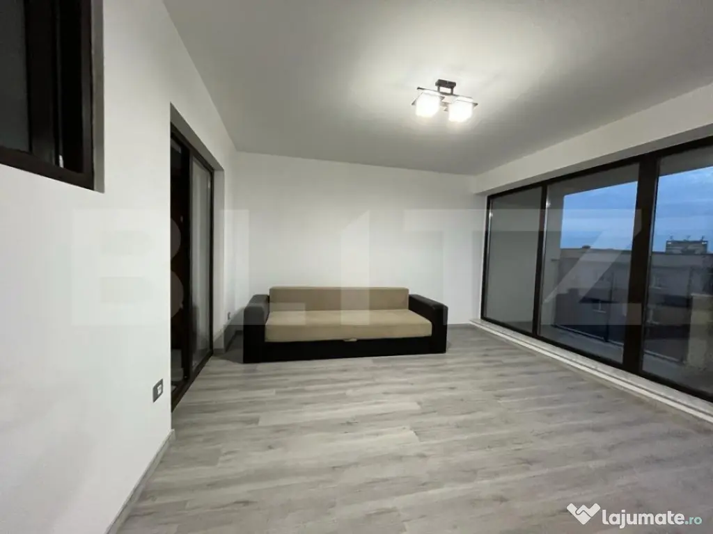 Apartament modern cu două camere, centrala si loc de parcar 