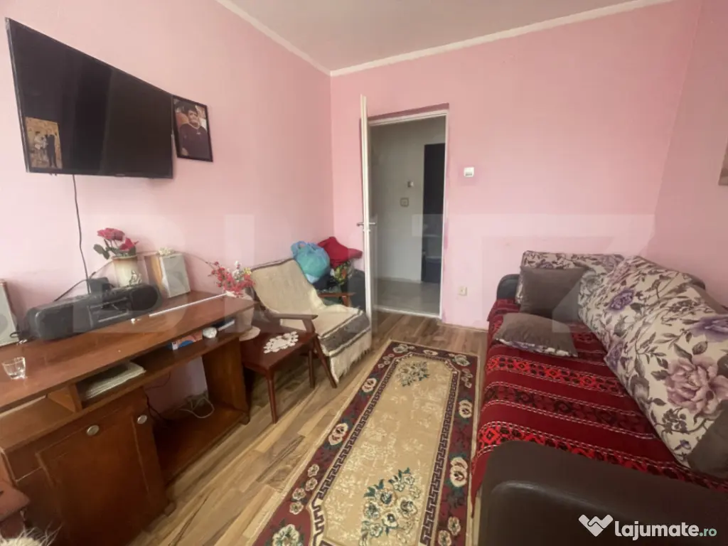 Apartament 3 camere, zona Centrala 