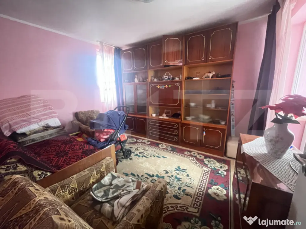 Apartament 3 camere, zona Centrala 