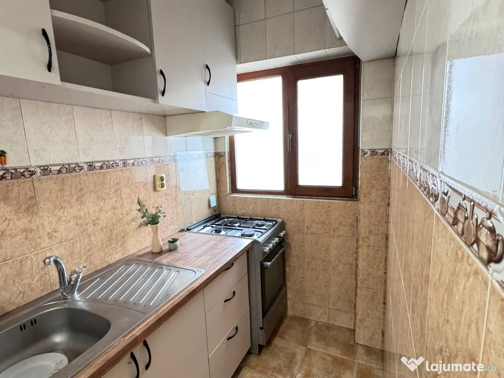 Garsoniera de inchiriat 9 Mai 