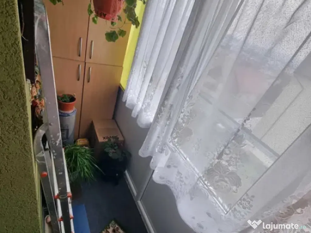 Garsoniera Confort Sporit - Etajul 3 Zona Burdujeni 