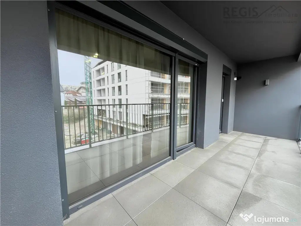 Garsoniera cu Parcare Subterana in Cosmopolit zona Centrala 