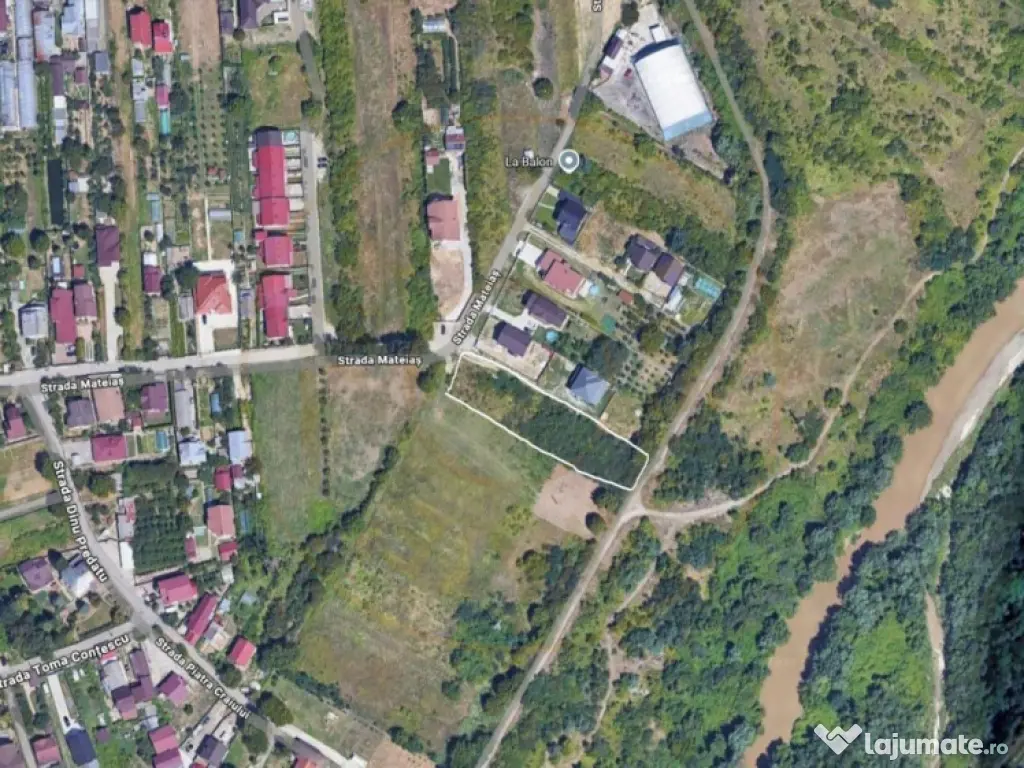 Teren intravilan 2273 mp in Pitesti pe strada Mateias 